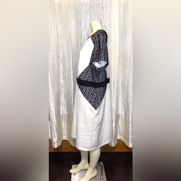 Ruiz & Ali Off White Dress With Black Lace Accents Size Woman’s 20 - Picture 3 of 4